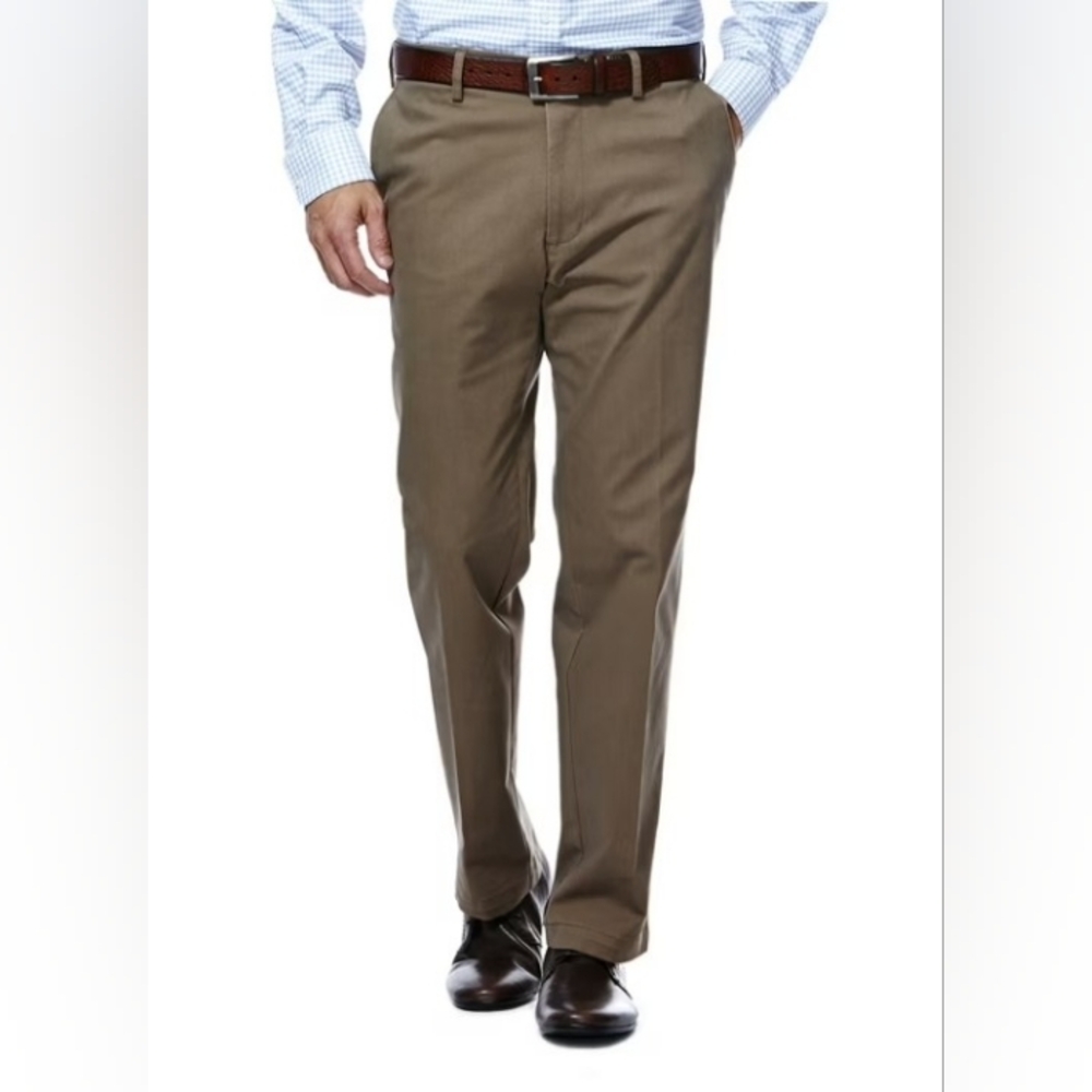 Haggar Men's Classic Fit No Iron Comfort Waist Khaki Pants Plain Front 34x32 NWT